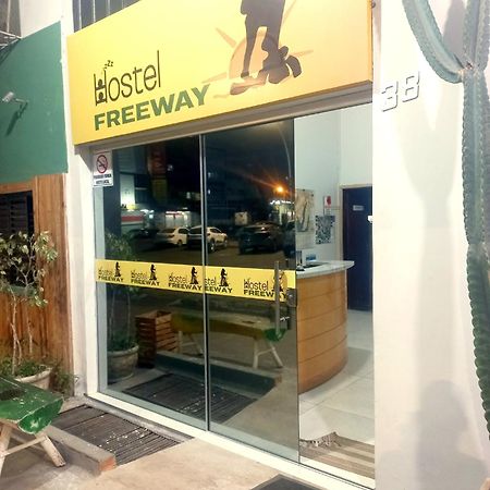 Hostel Freeway ブラジリア エクステリア 写真