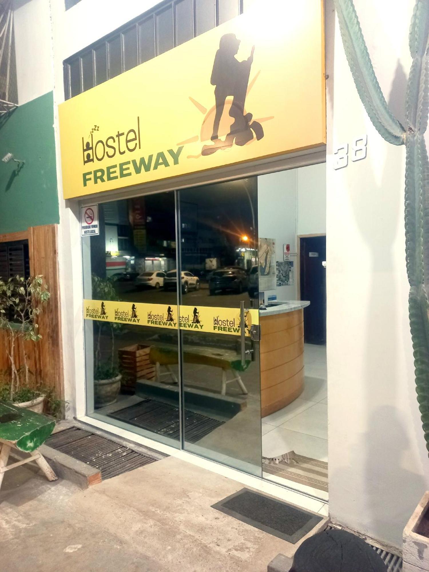 Hostel Freeway ブラジリア エクステリア 写真